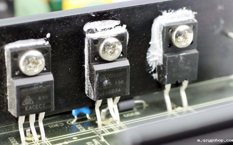 导热硅脂在红米显示器上的应用