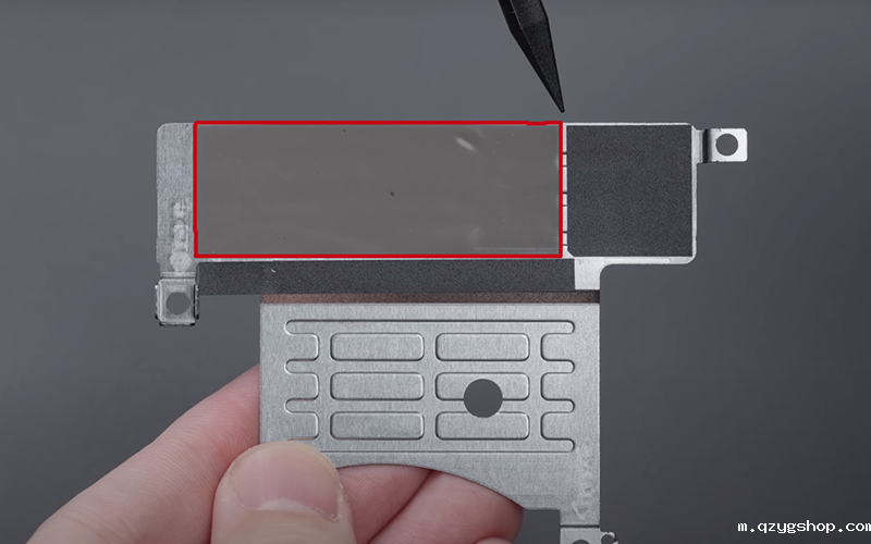 SSD散热片上的导热硅胶垫片