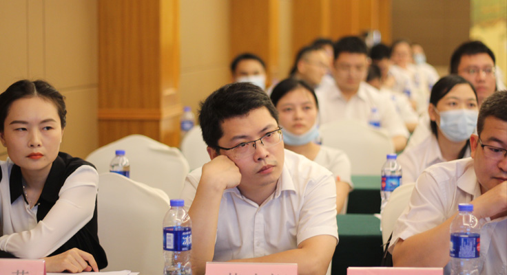 技术中心黄晓辉 技术中心黄晓辉